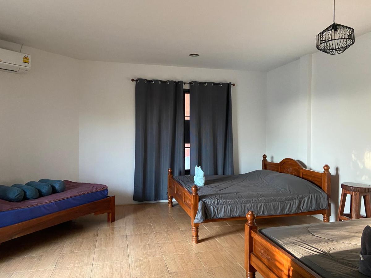 Express Urt Apartment Сурат Тхани Екстериор снимка